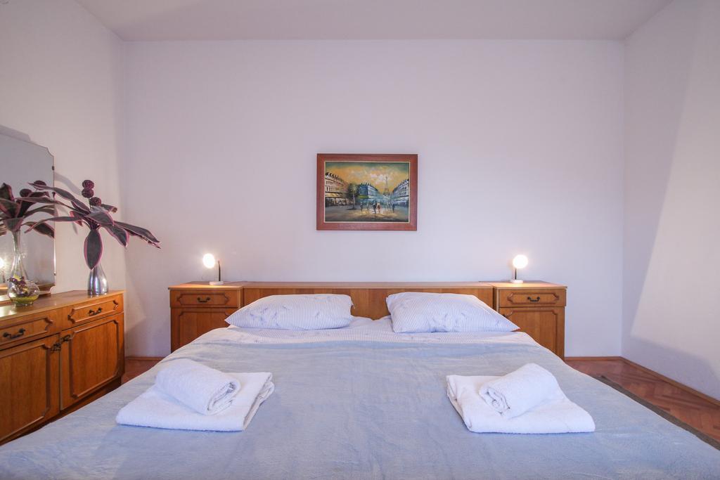Apartment Cvita Trogir Cameră foto