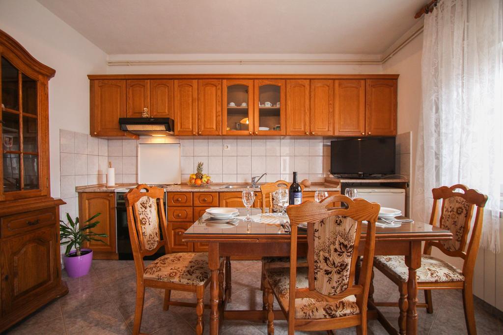 Apartment Cvita Trogir Cameră foto
